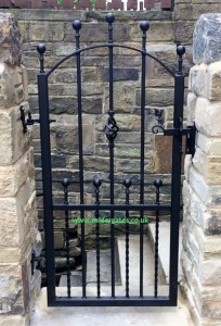 Hebble Wrought Iron Metal Garden Gate Arch Design - Garden Gates Iron
